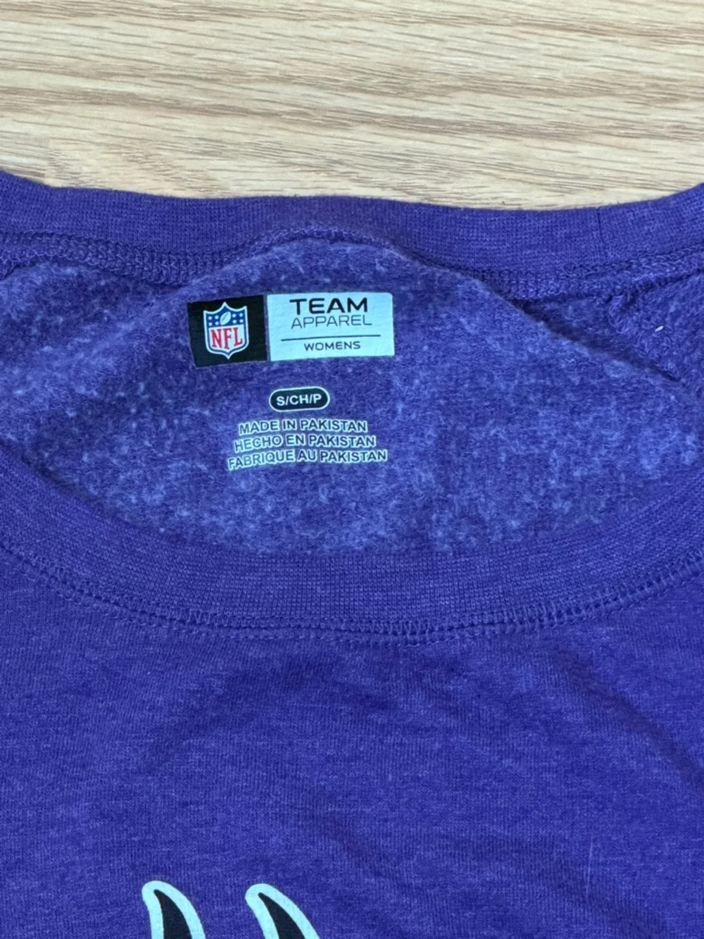 Minnesota Vikings NFL Womens Small Purple Sweatshirt Logo Crewneck Team Apparel